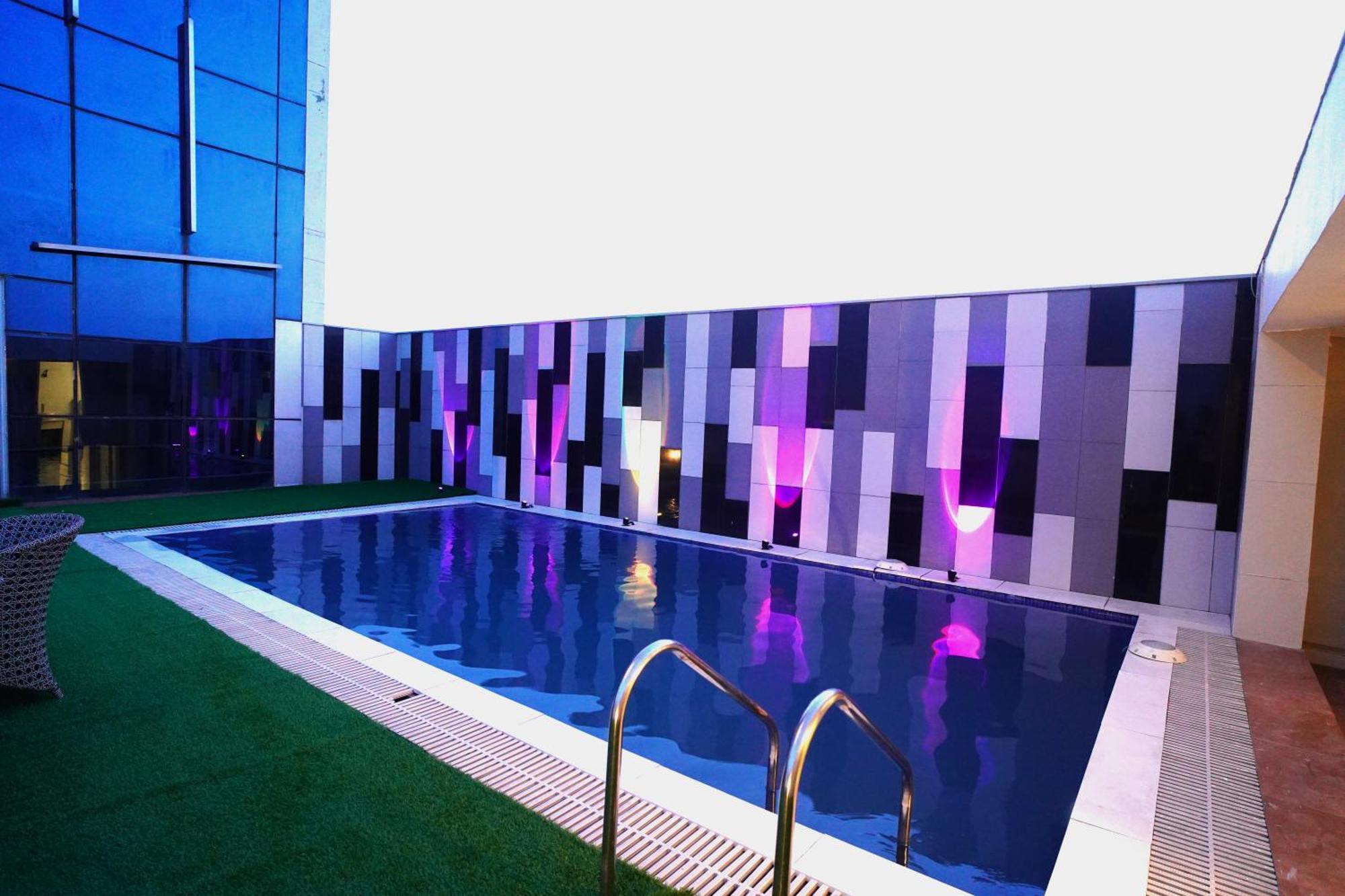 Hotel Sakura Gold Gurgaon Zewnętrze zdjęcie