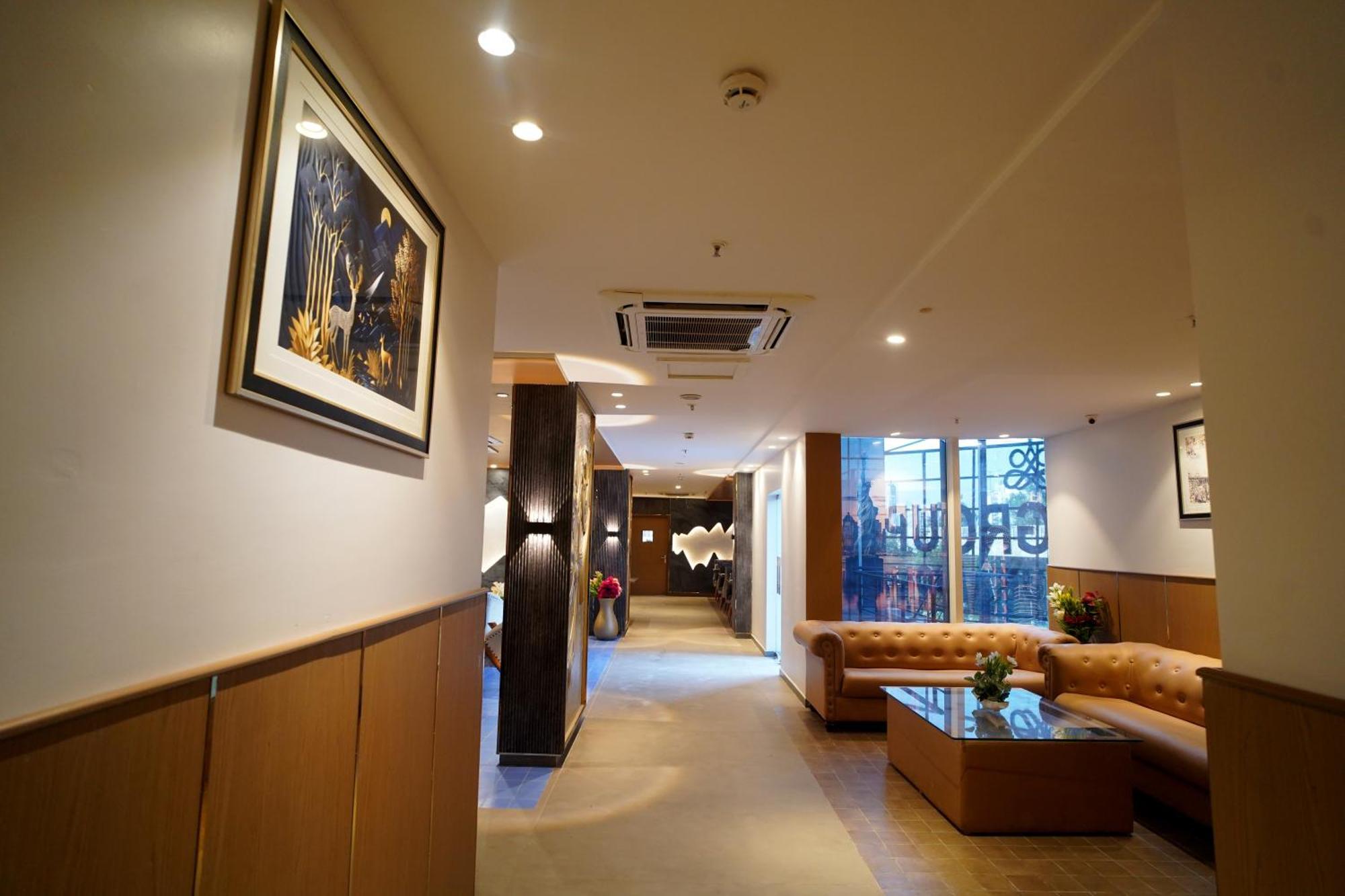 Hotel Sakura Gold Gurgaon Zewnętrze zdjęcie