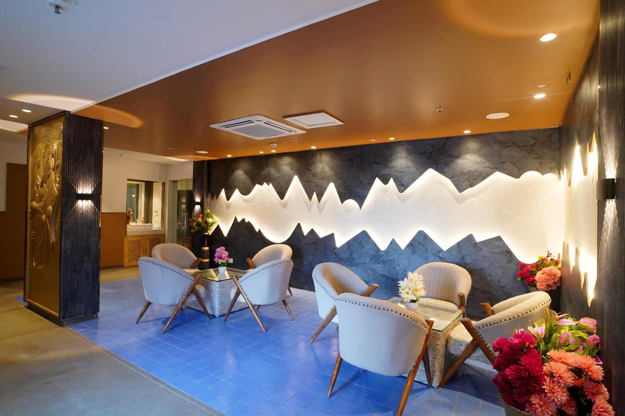 Hotel Sakura Gold Gurgaon Zewnętrze zdjęcie