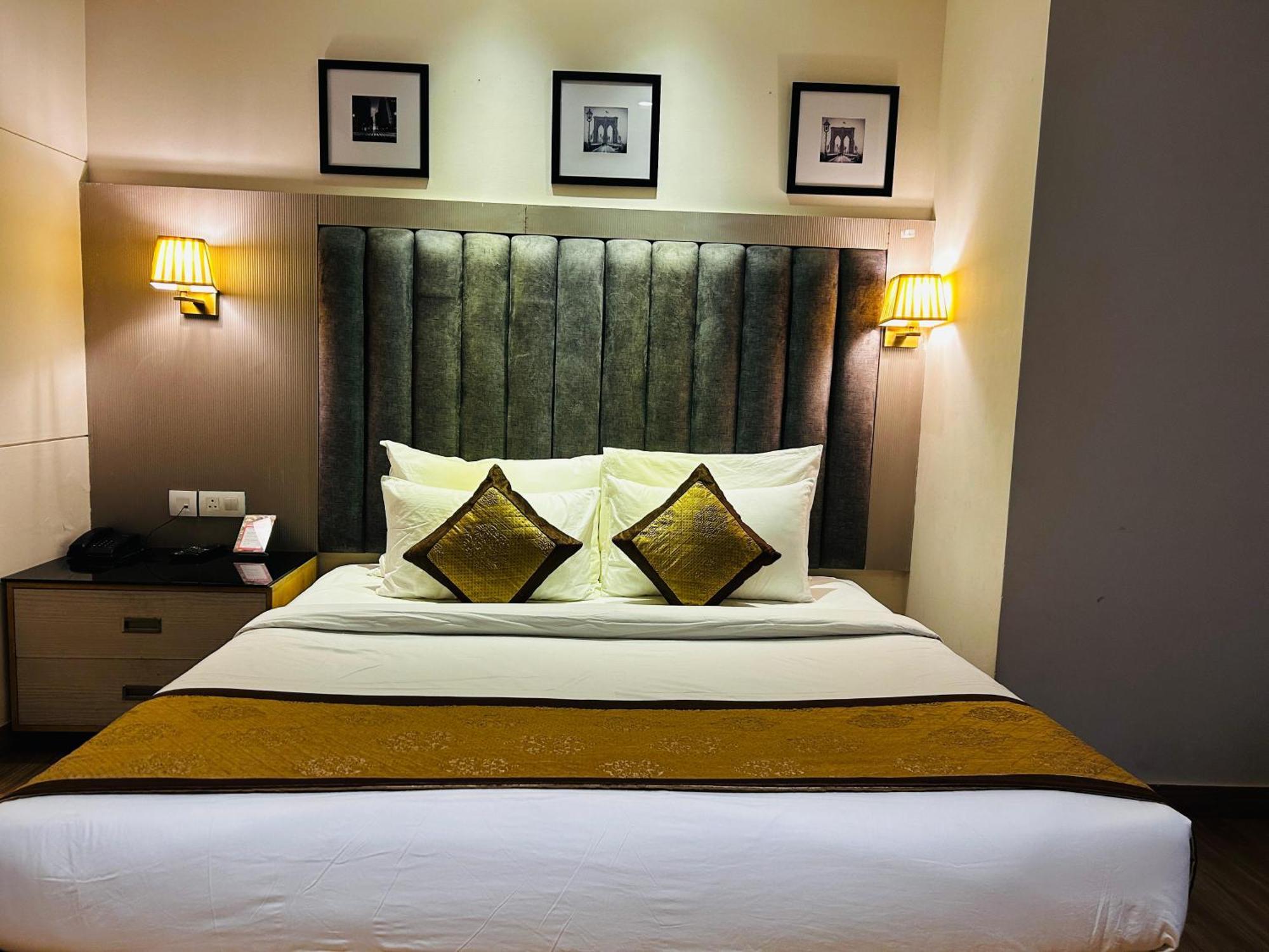 Hotel Sakura Gold Gurgaon Zewnętrze zdjęcie